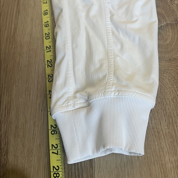 8-Lululemon Dance Studio Mid-Rise Jogger - Picture 4 of 5